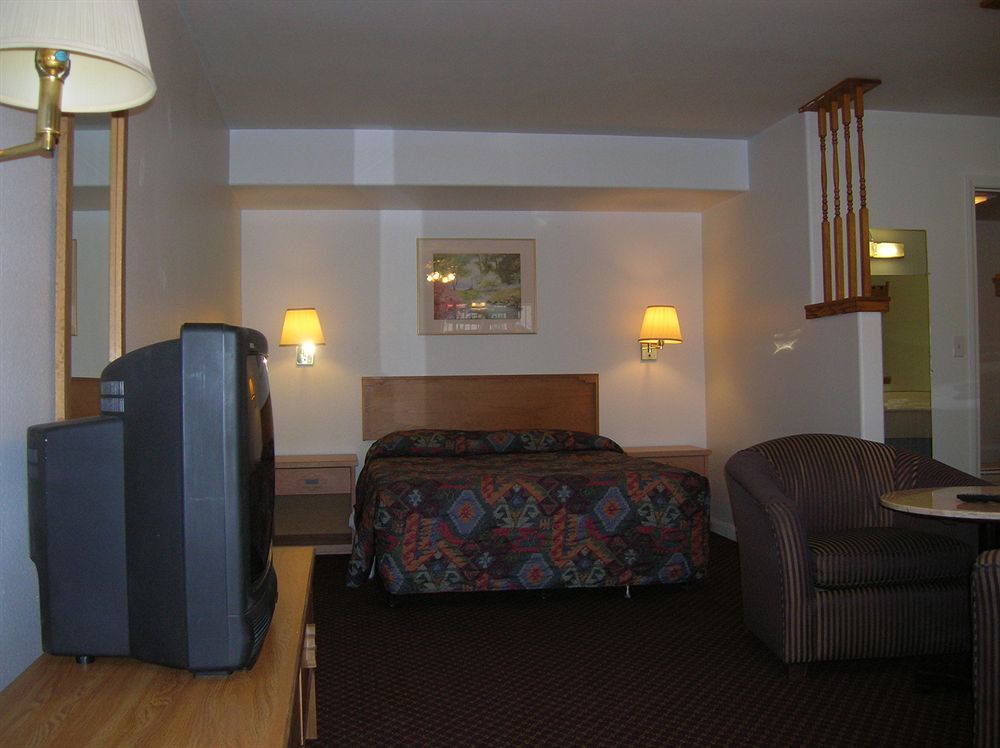 Inn Rodeway 2*